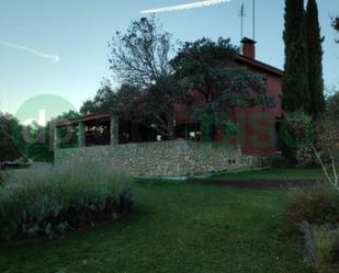 Exterior view of Country house for sale in Valdemorillo  with Air Conditioner, Heating and Private garden