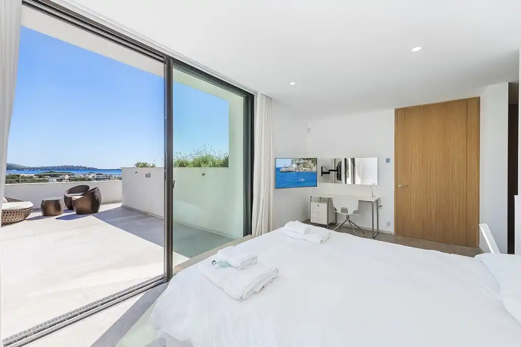Habitación de Casa o chalet en venta en Pollença con Aire acondicionado, Calefacción y Jardín privado