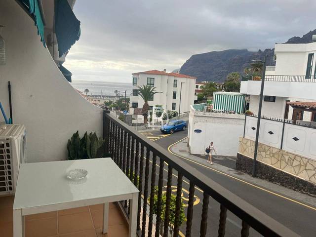Piso en Alquiler en Avenida José González Fortes en Acantilados de Los Gigantes