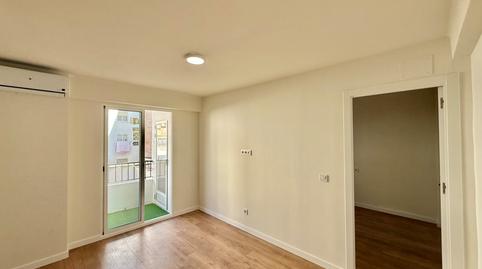 Foto 2 de Pis en venda a Carrer de Pere Cabanes, Torrefiel,  Valencia Capital