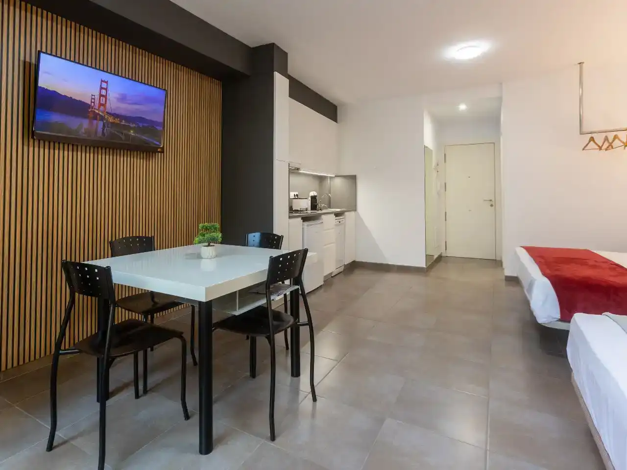 Cocina de Piso de alquiler en Figueres con Aire acondicionado, Amueblado y Balcón