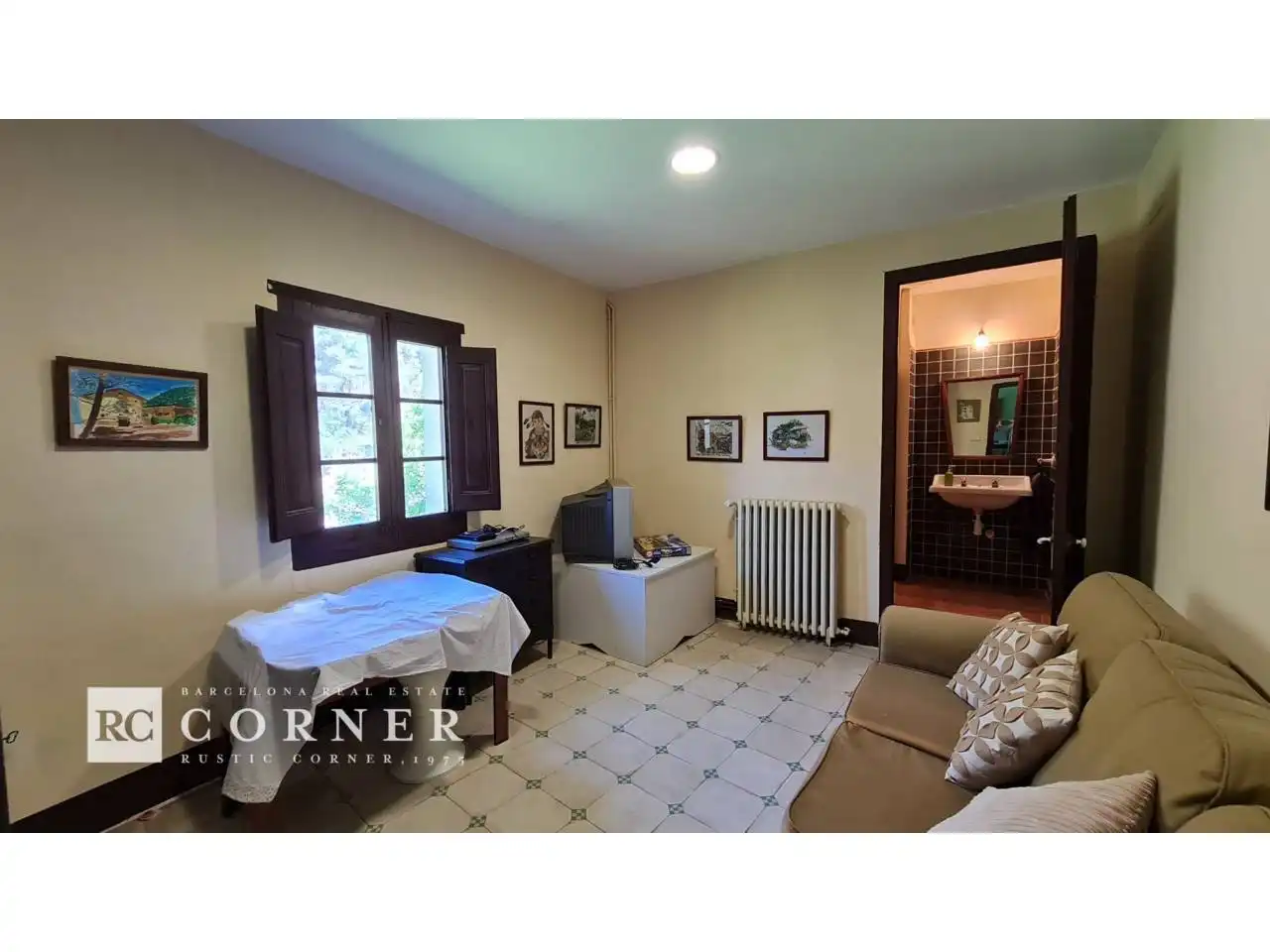 Country homes for sale in Santa Maria de Miralles