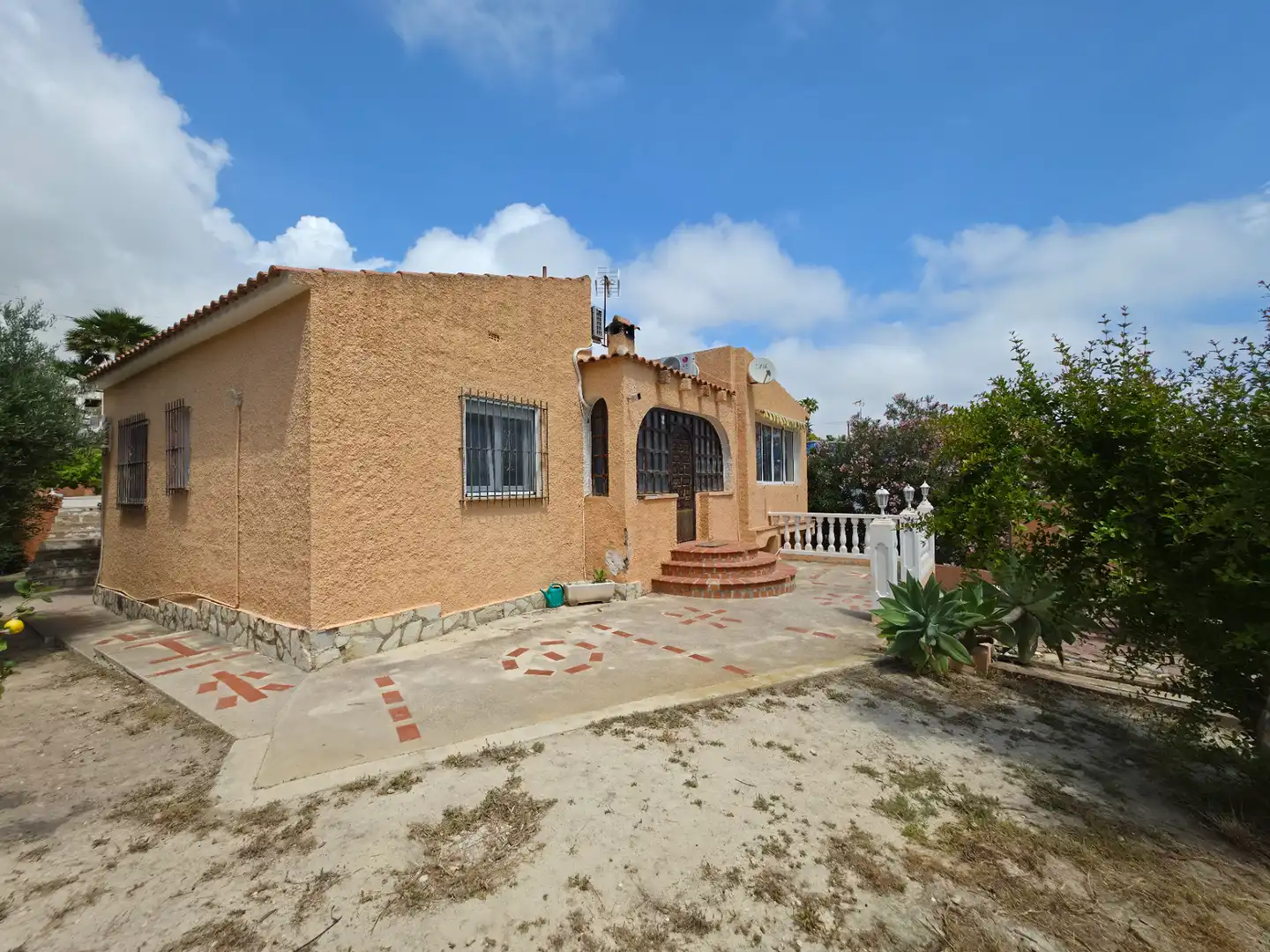 Exterior view of Houses for sale in El Campello  with Air Conditioner, Heating and Private garden