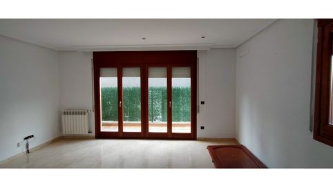 Foto 5 de Casa o xalet en venda a Calle Isaac Albeniz, Olot, Girona
