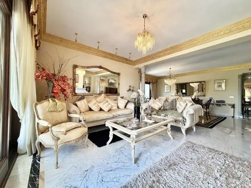 Sala de estar de Apartamento de alquiler en Marbella con Aire acondicionado, Calefacción y Terraza