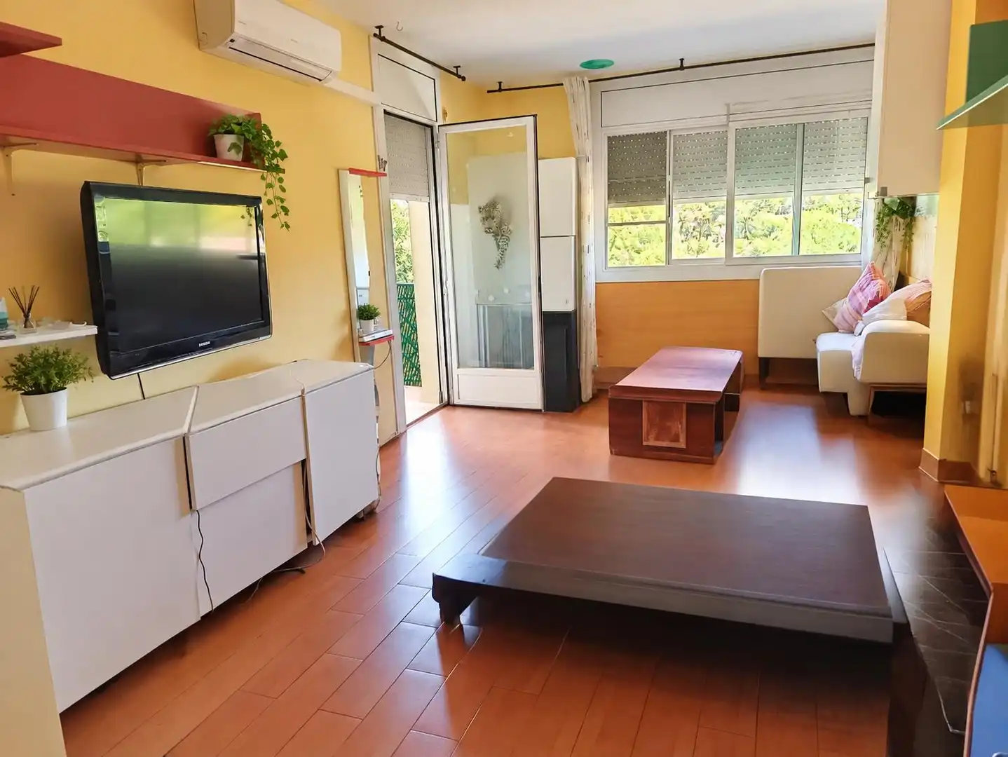 Piso con terraza en venta en Carrer del Pintor Casas, imagen 2