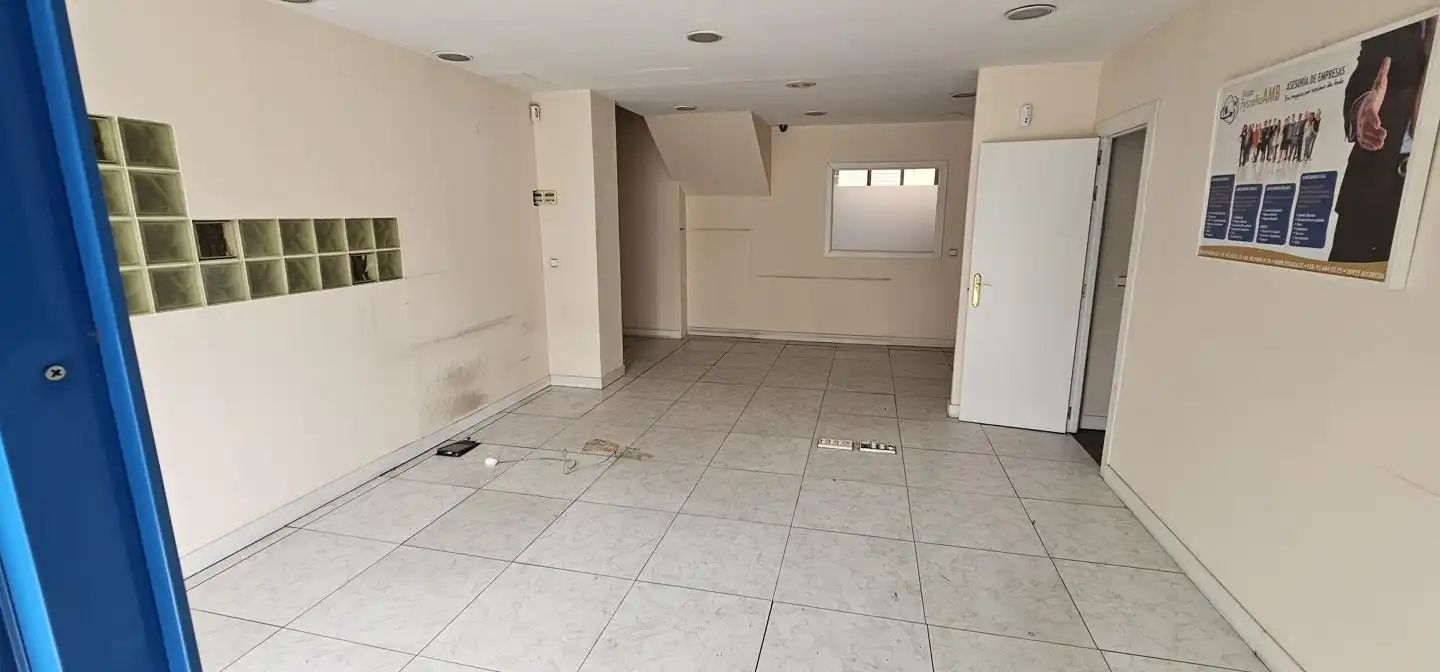 Local en venta en Alcorcón con Aire acondicionado