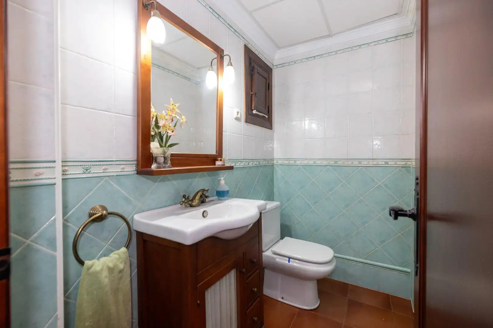 Bany de Casa o xalet en venda en Alhaurín de la Torre amb Jardí privat, Terrassa i Piscina