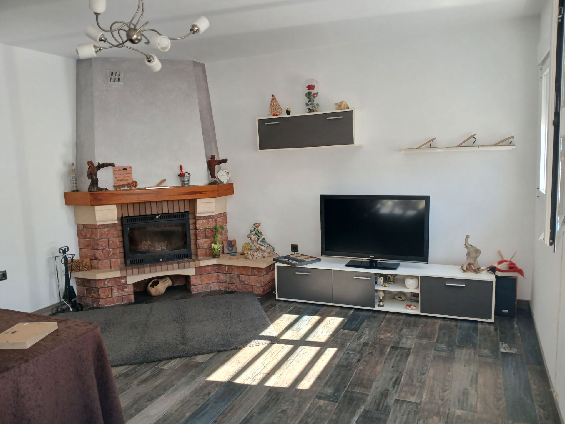 Sala d'estar de Casa adosada en venda en Vélez-Málaga amb Aire condicionat, Moblat i Forn