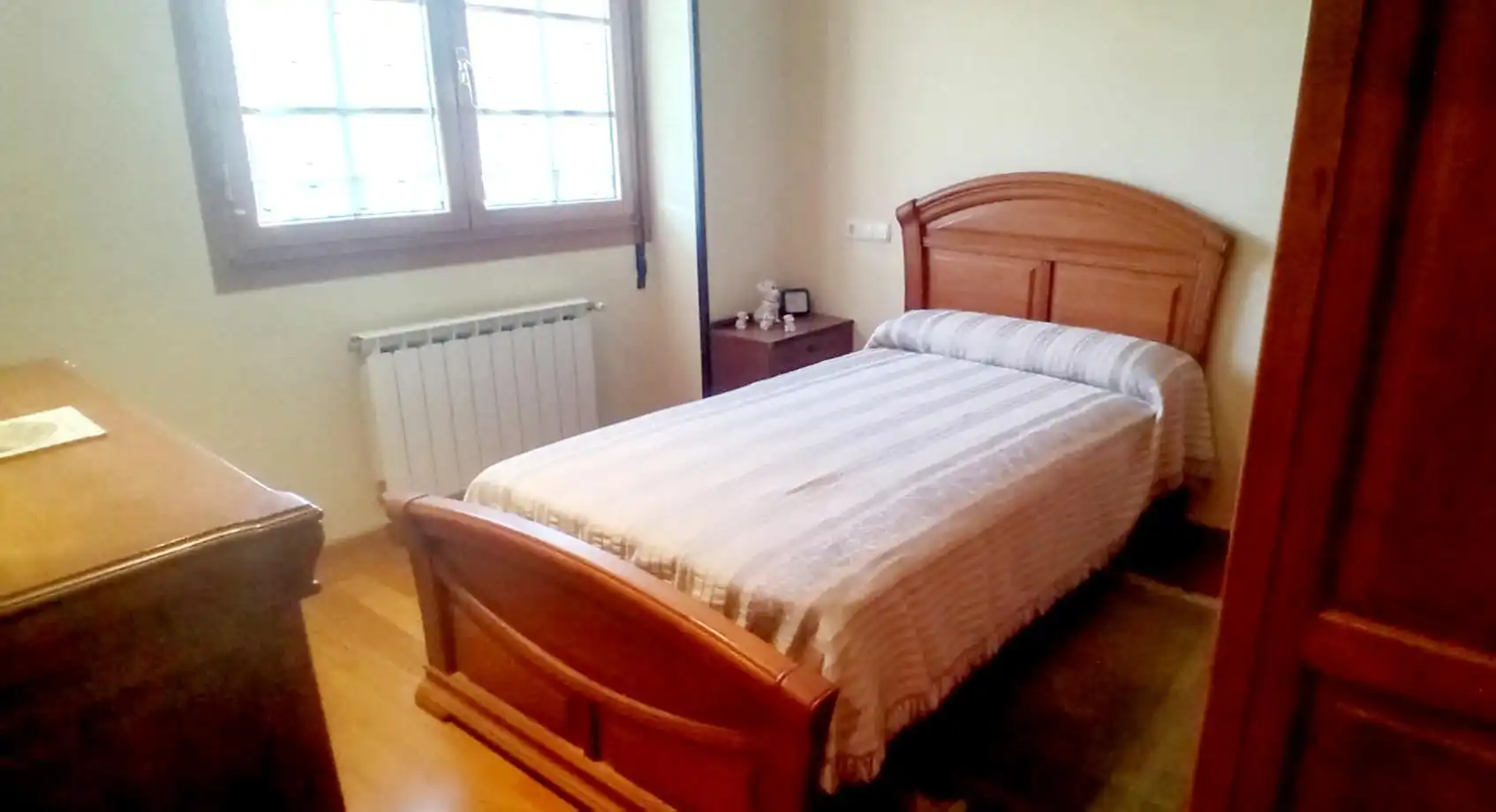 Habitación de Casa o chalet en venta en El Franco  con Calefacción, Jardín privado y Terraza
