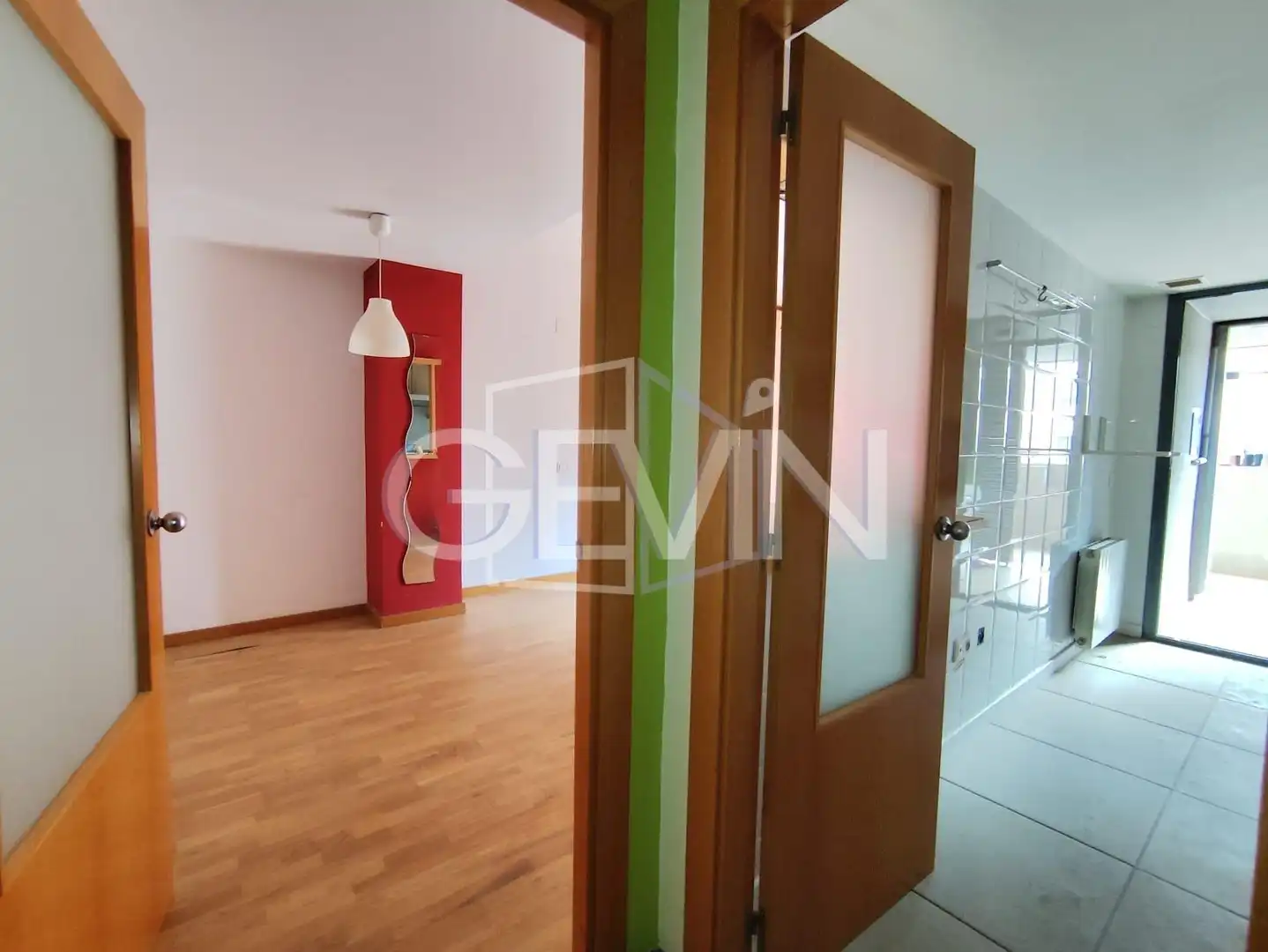 Piso en venta en Santa Perpètua de Mogoda con Aire acondicionado, Calefacción y Jardín privado