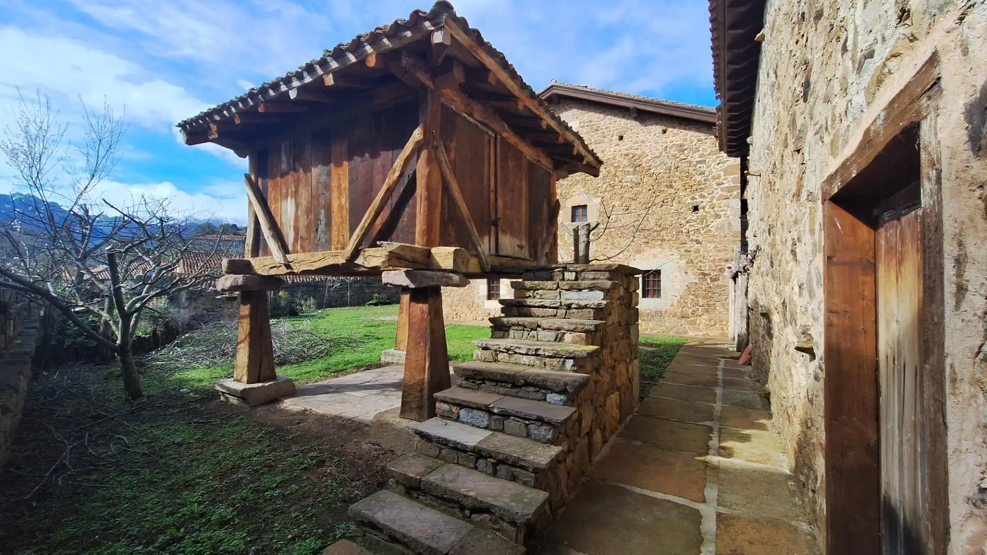 Exterior view of Houses for sale in Camaleño  with Heating, Private garden and Terrace
