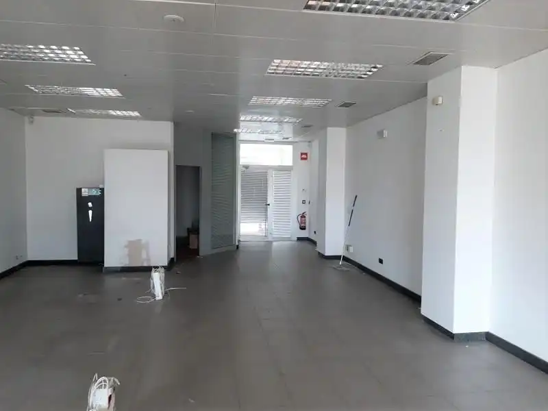 Local comercial en venda a Lalín, imagen 5
