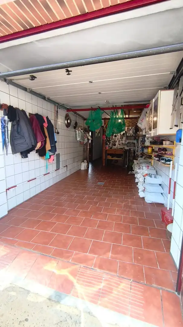 Einfamilien-Reihenhaus zum Verkauf in El Burgo Ranero  mit Heizung, Privatgarten und Parkett