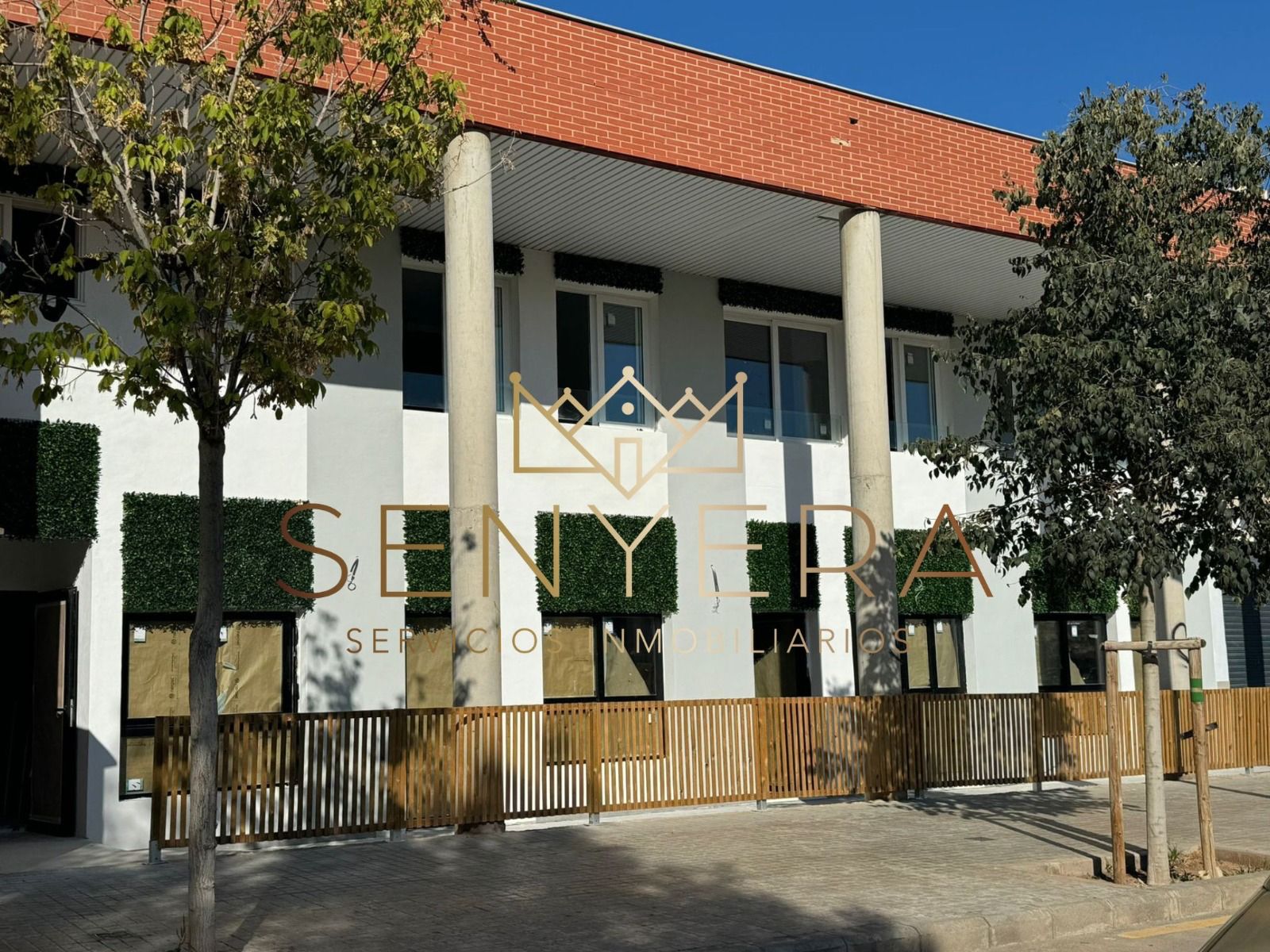 Exterior view of Building for sale in  Valencia Capital