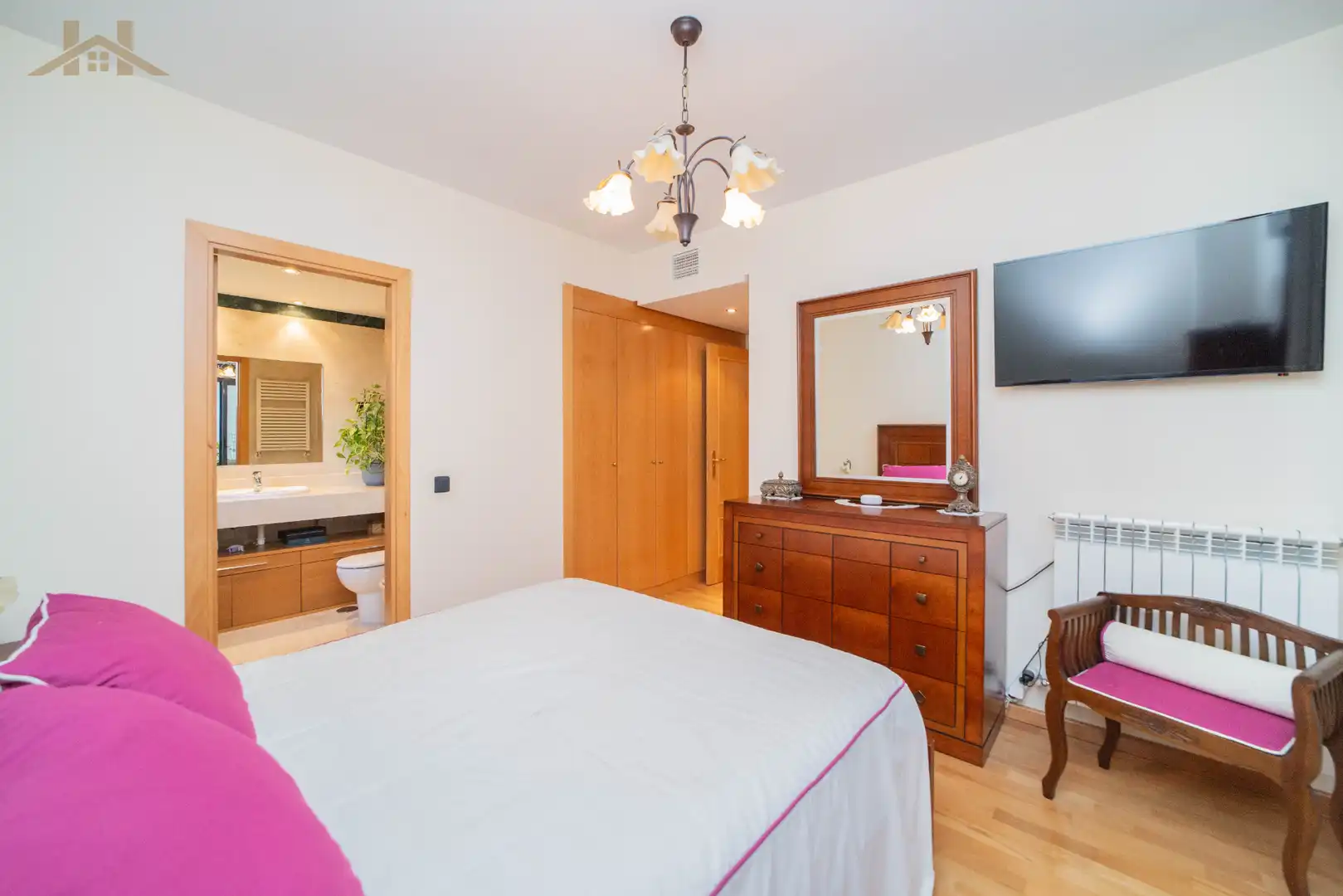Bedroom of Flat for sale in Boadilla del Monte  with Air Conditioner, Heating and Terrace