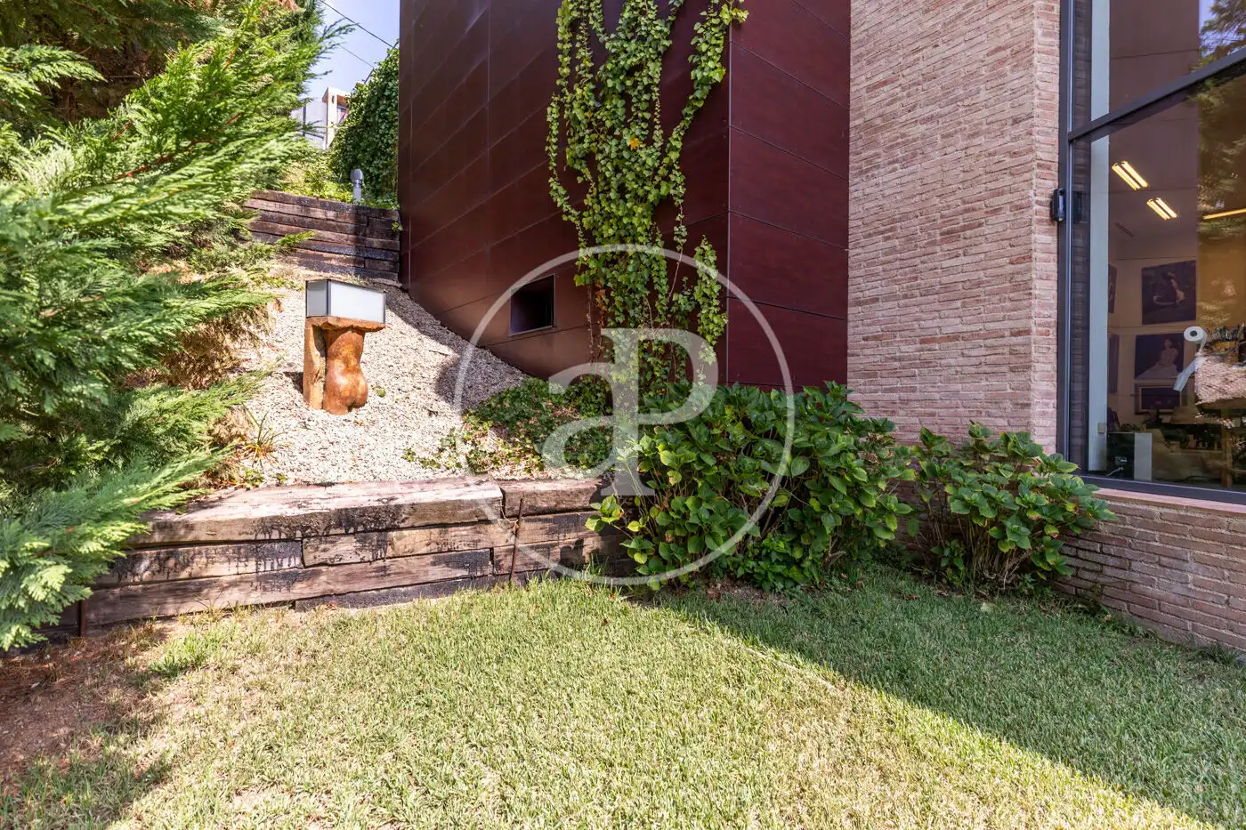 Garden of Houses for sale in Sant Cugat del Vallès  with Air Conditioner, Heating and Private garden