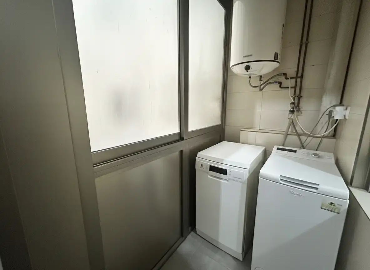 Habitación de Piso en venta en L'Hospitalet de Llobregat con Aire acondicionado