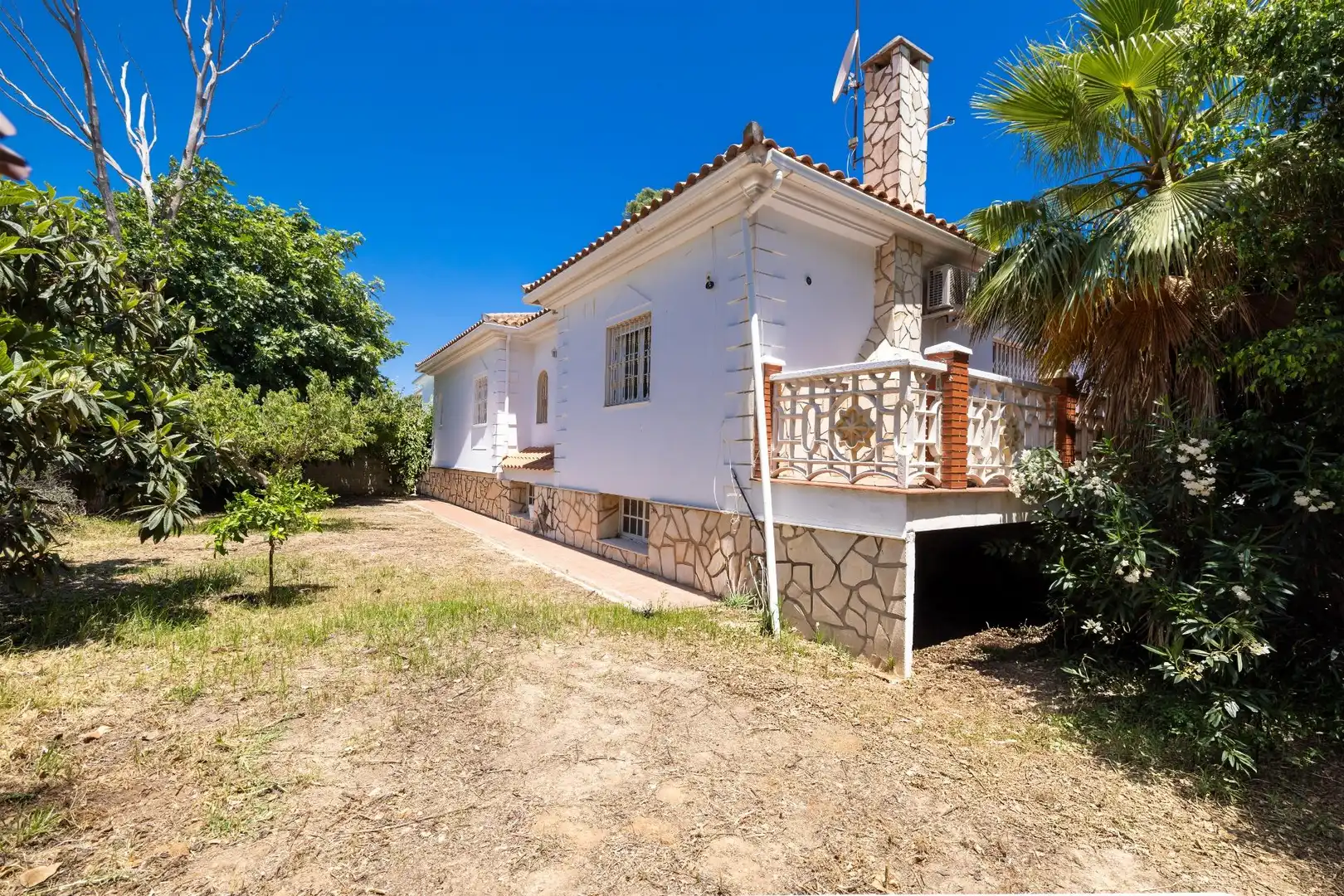 Außenansicht von Haus oder Chalet zum Verkauf in Málaga mit Klimaanlage, Terrasse und Abstellraum