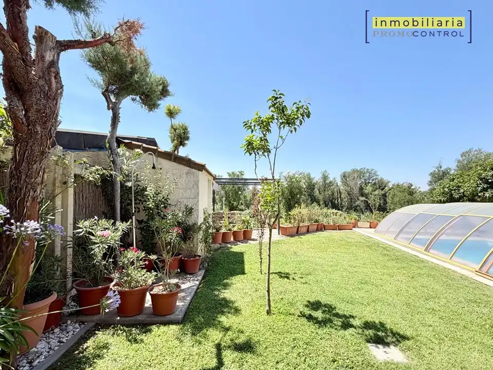 Jardí de Casa o xalet en venda en Zuera amb Aire condicionat, Calefacció i Jardí privat