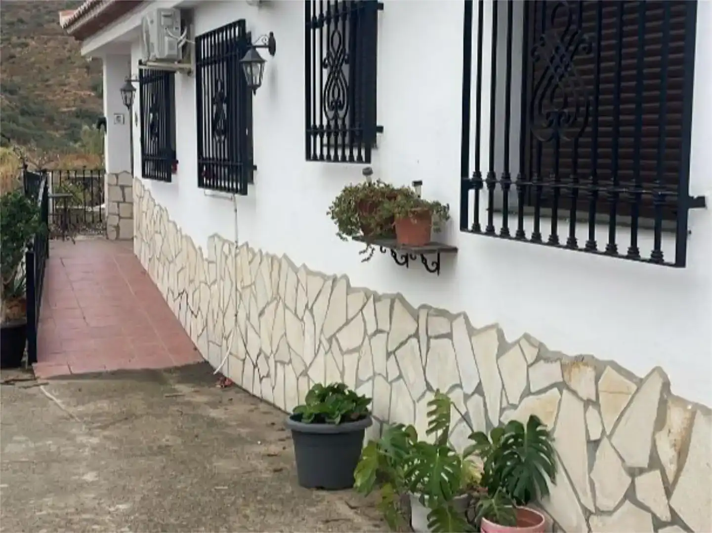 Außenansicht von Country house zur Miete in Canillas de Aceituno mit Klimaanlage, Schwimmbad und Möbliert