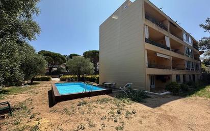 Vista exterior de Apartament en venda en Castell-Platja d'Aro amb Jardí privat