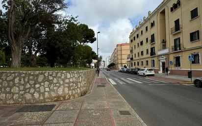 Außenansicht von Wohnung zum verkauf in San Fernando mit Balkon