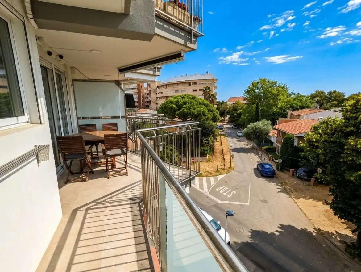 Apartamento con terraza en venta en Avinguda Onze de Setembre 74