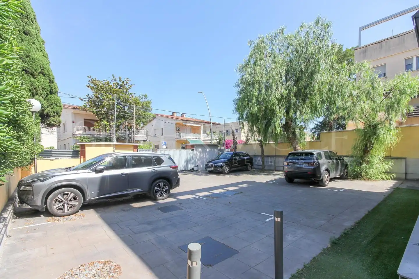 Aparcament de Planta baixa en venda en Castelldefels amb Aire condicionat, Terrassa i Traster
