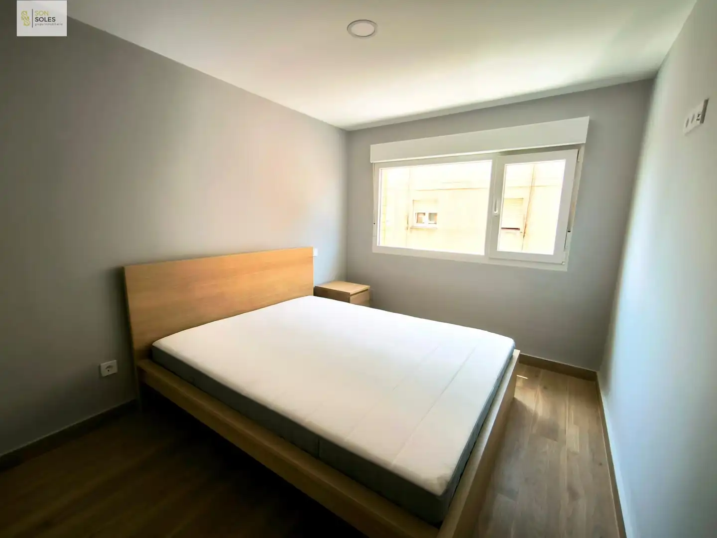 Schlafzimmer von Wohnung zur Miete in Santander mit Heizung und Möbliert
