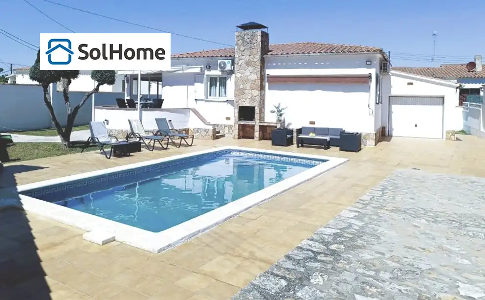 Casa con piscina en venta en Riells