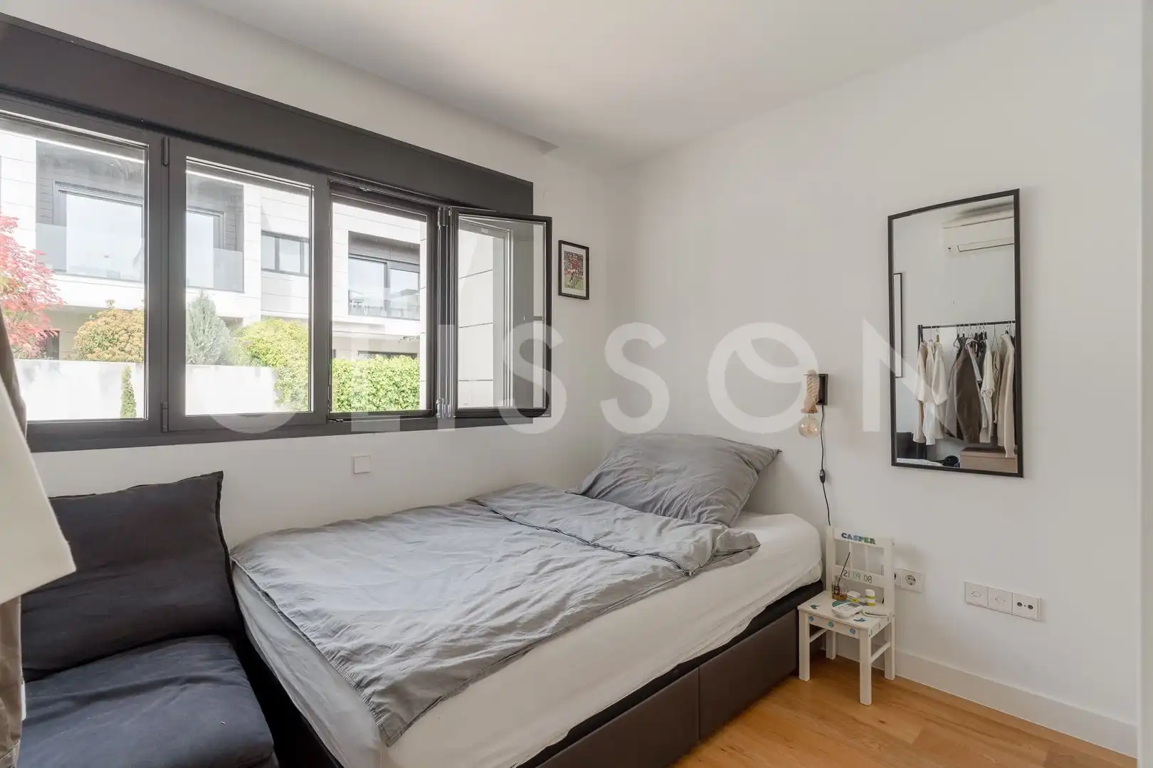 Habitación de Casa adosada en venta en La Moraleja con Aire acondicionado, Calefacción y Terraza