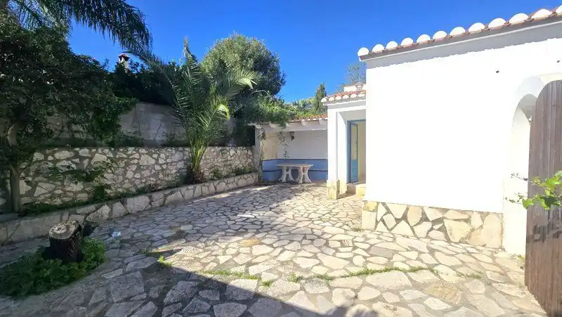 Außenansicht von Haus oder Chalet zum Verkauf in Dénia mit Klimaanlage, Privatgarten und Terrasse