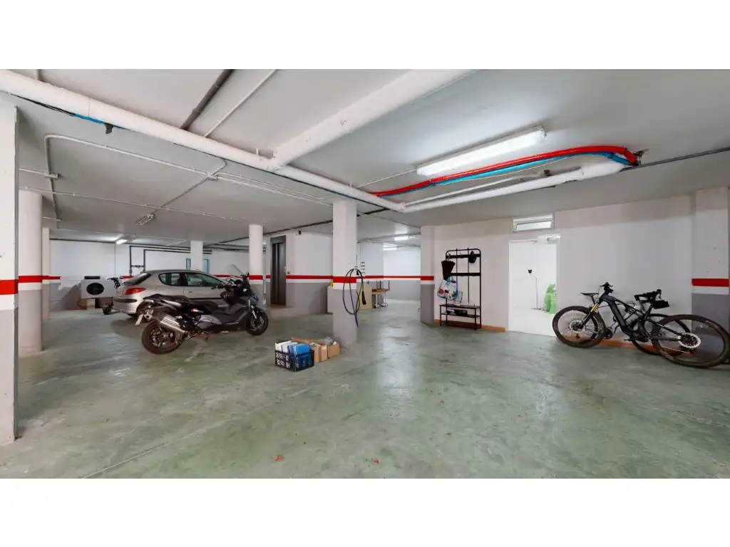 Parking of Houses for sale in L'Eliana  with Private garden, Terrace and Storage room