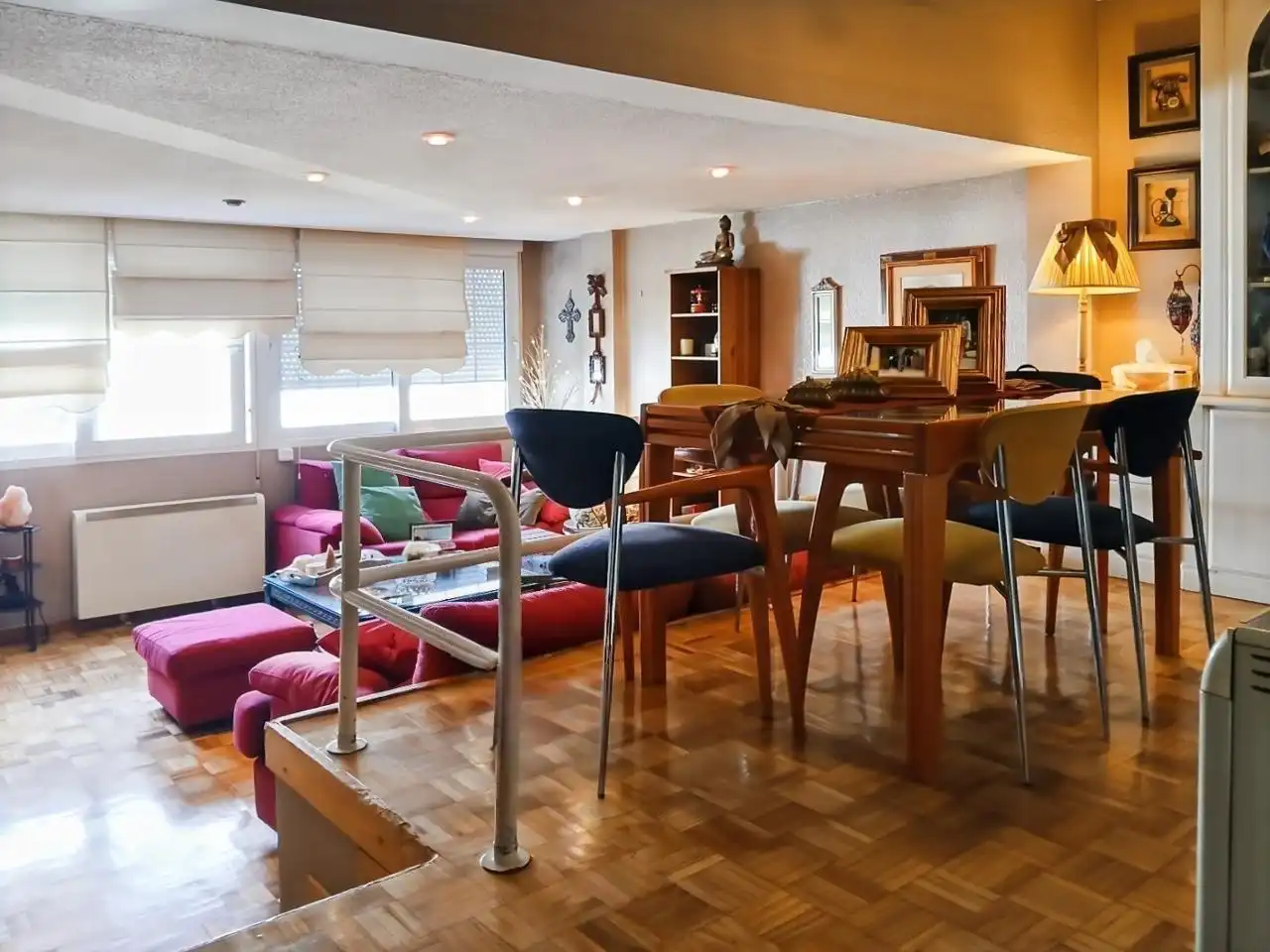 Sala de estar de Dúplex en venta en Rivas-Vaciamadrid con Aire acondicionado, Calefacción y Parquet