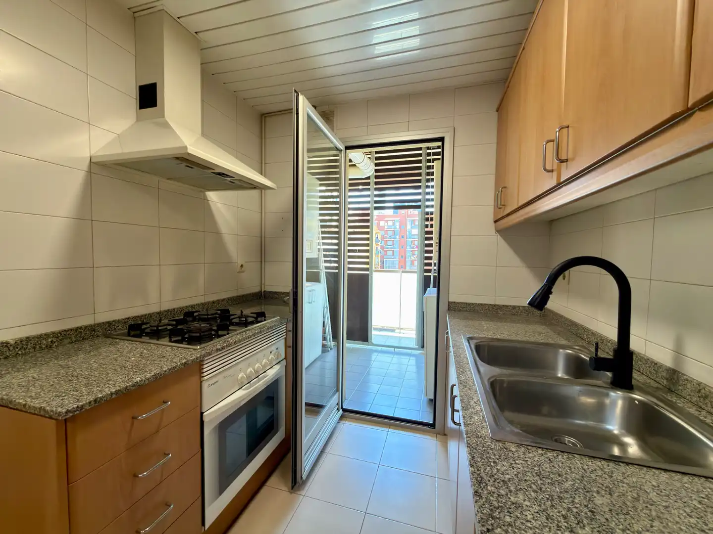 Piso con ascensor en venta en Carrer de Fluvià, imagen 9