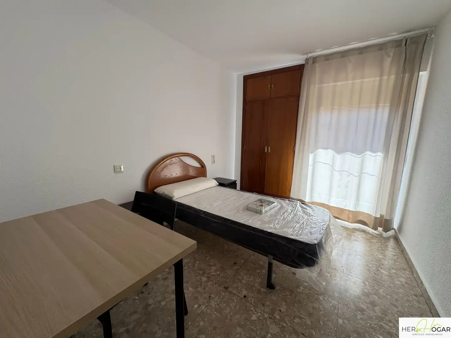Bedroom of Flat for rent in Toledo  with Air Conditioner, Heating and Parquet flooring