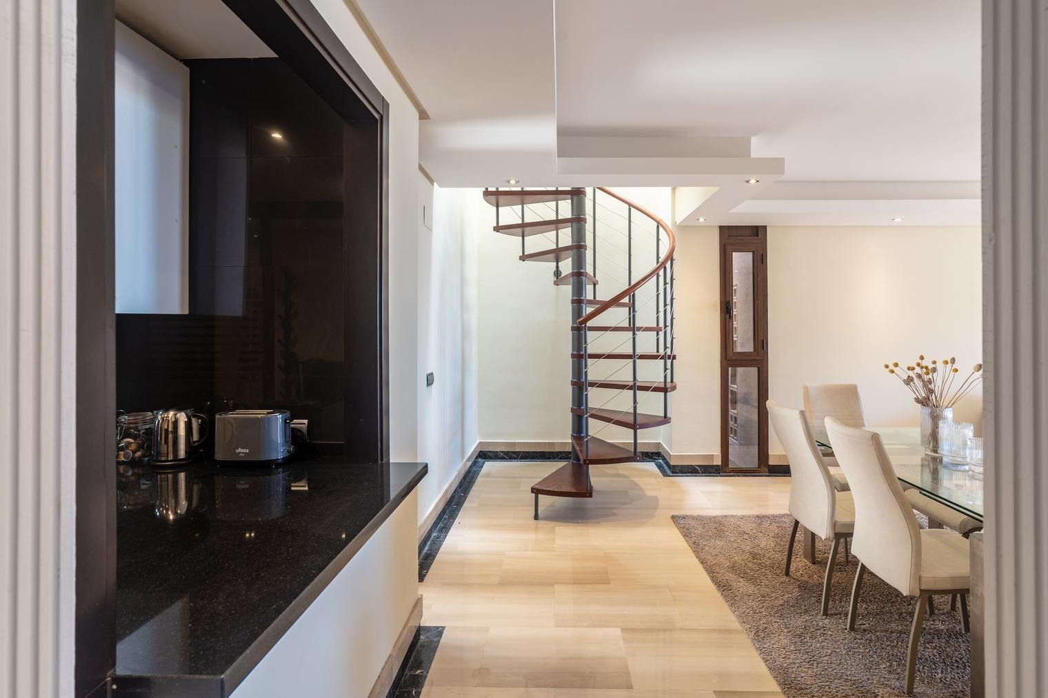 Attic for sale in Estepona  with Air Conditioner, Terrace and Storage room