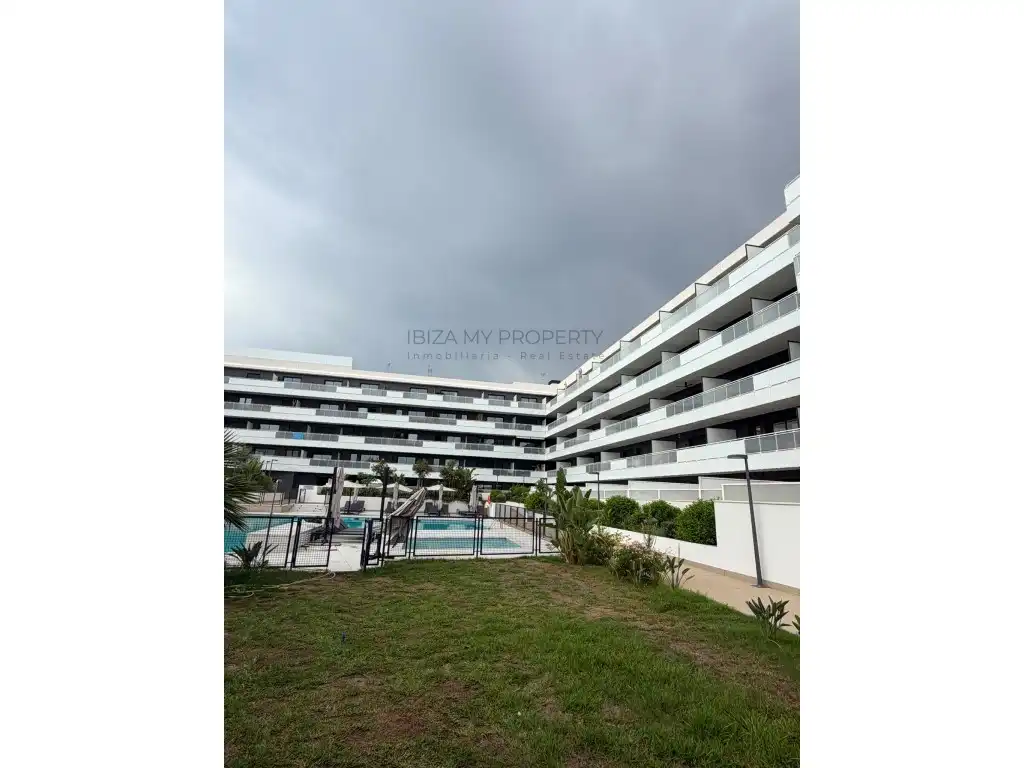 Piscina de Apartamento de alquiler en Eivissa