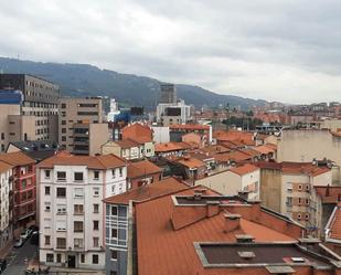 Vista exterior de Pis en venda en Barakaldo  amb Terrassa