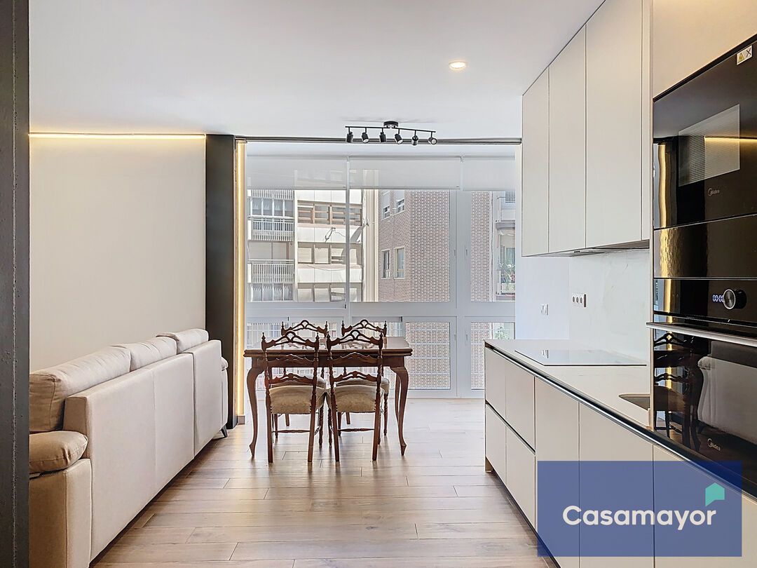 Kitchen of Flat for rent in Alicante / Alacant  with Air Conditioner, Heating and Balcony