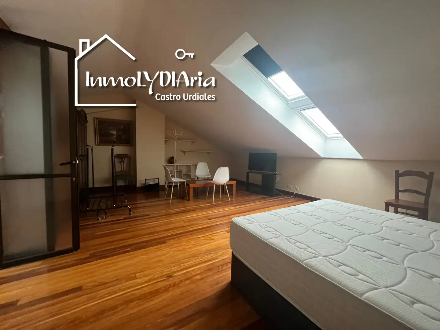 Living room of Flat for sale in Castro-Urdiales  with Heating, Parquet flooring and Terrace