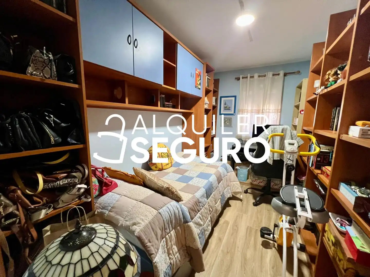 Schlafzimmer von Wohnung zur Miete in Madrid mit Heizung und Möbliert