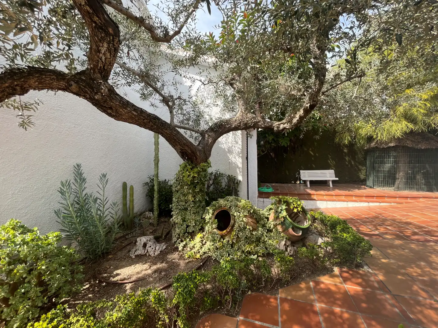 Detached house with pool for sale in Carrer Anglada Camarasa 1, imagen 2