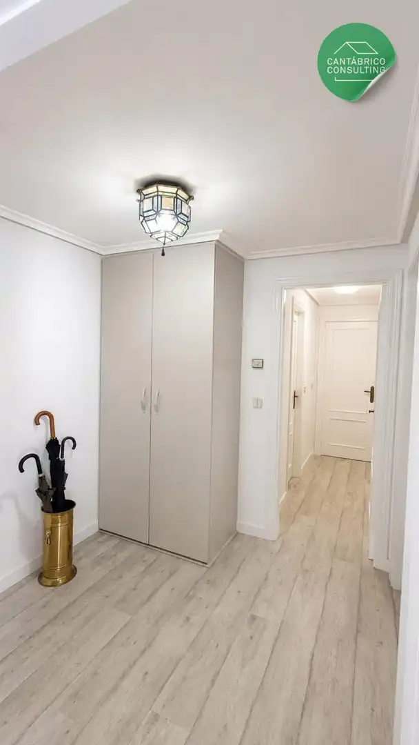 Bedroom of Flat for sale in Navia  with Heating, Terrace and Furnished