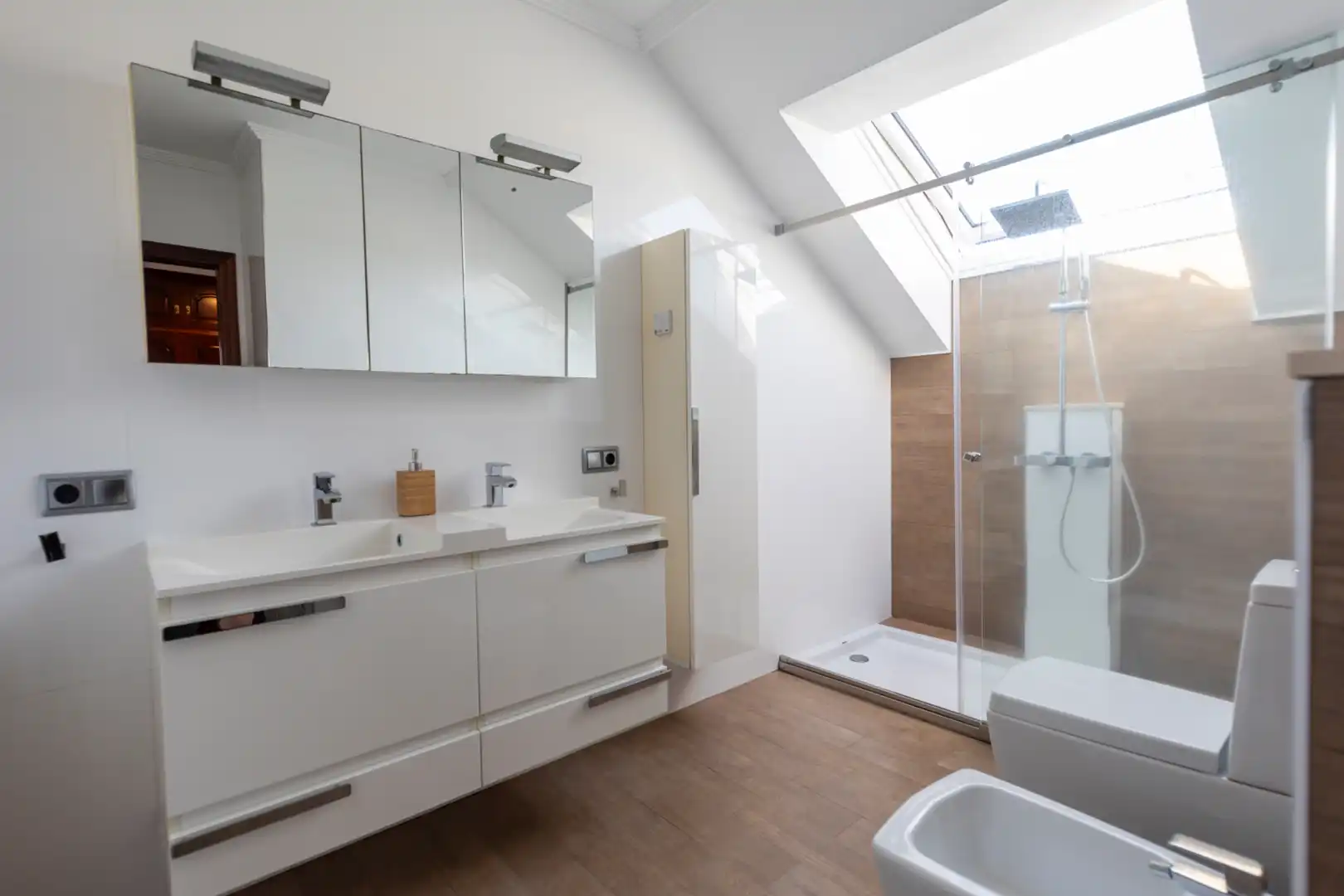 Badezimmer von Haus oder Chalet zum Verkauf in Oleiros mit Heizung, Privatgarten und Terrasse