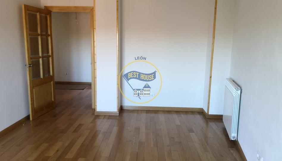 Photo 1 of Flat for sale in Puente Castro, León