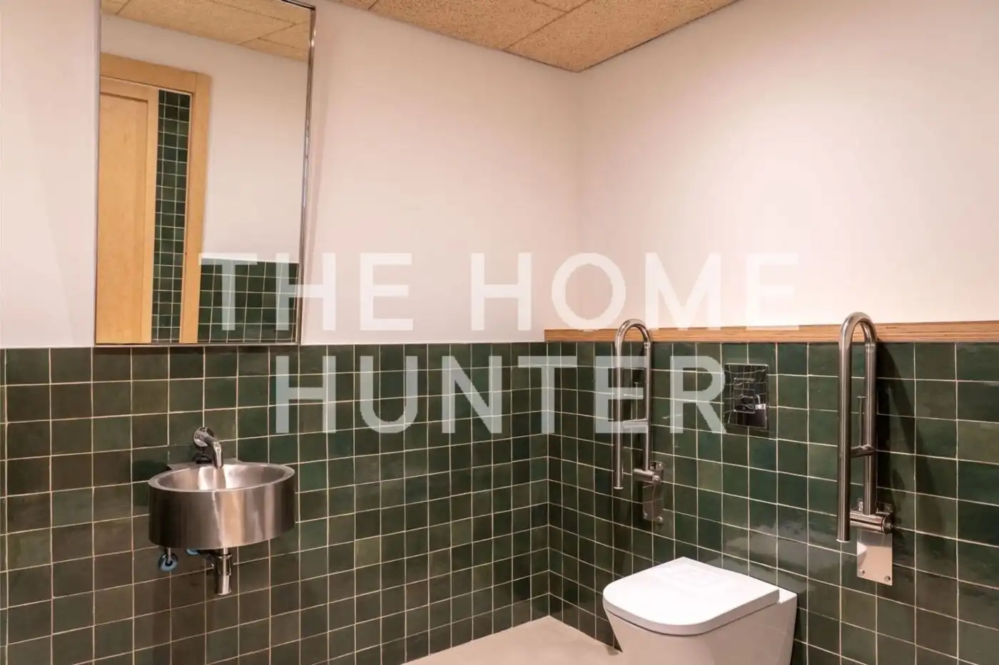 Badezimmer von Büro zur Miete in Barcelona mit Heizung und Abstellraum