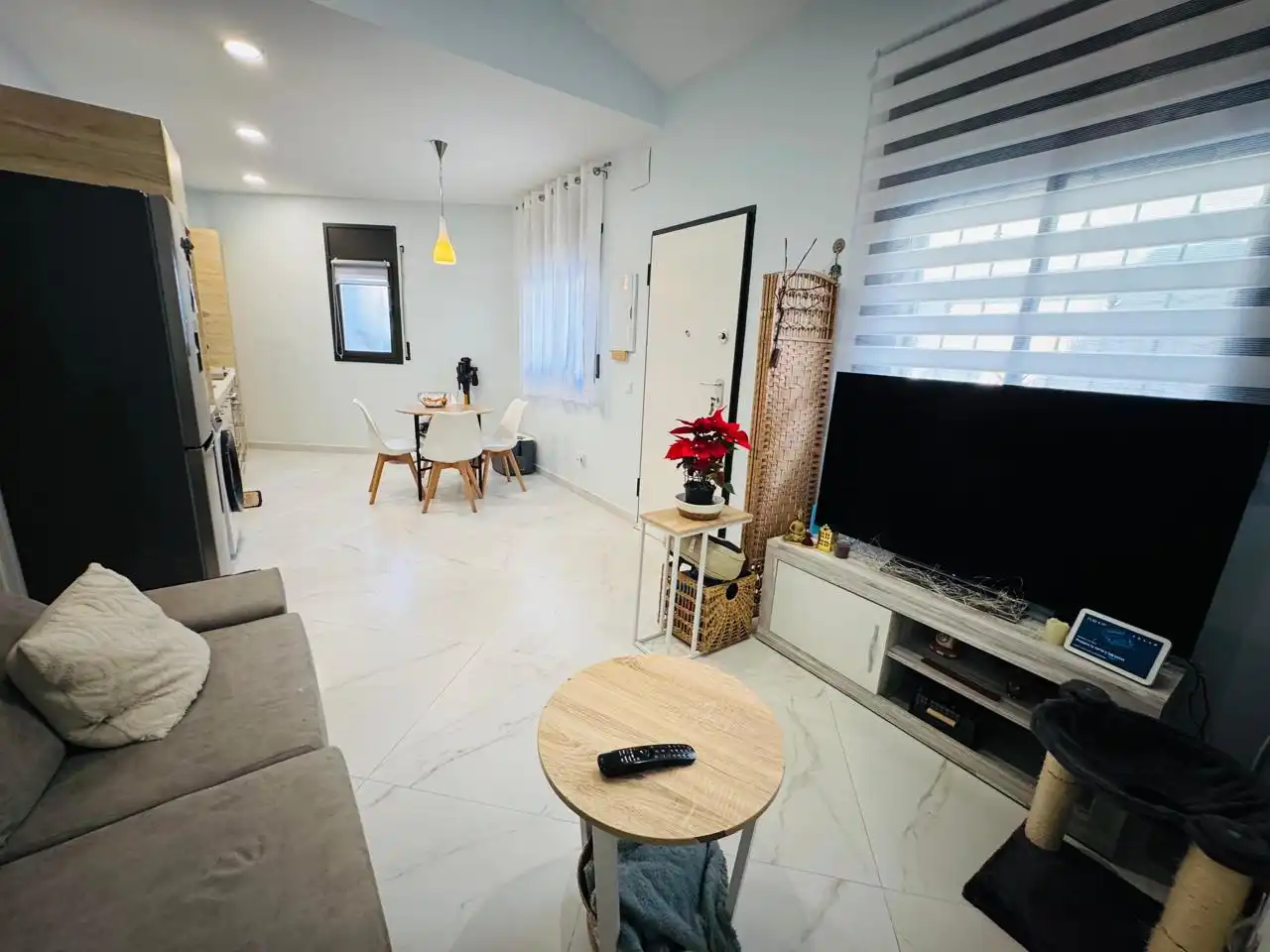 Sala d'estar de Casa o xalet en venda en Montcada i Reixac amb Aire condicionat