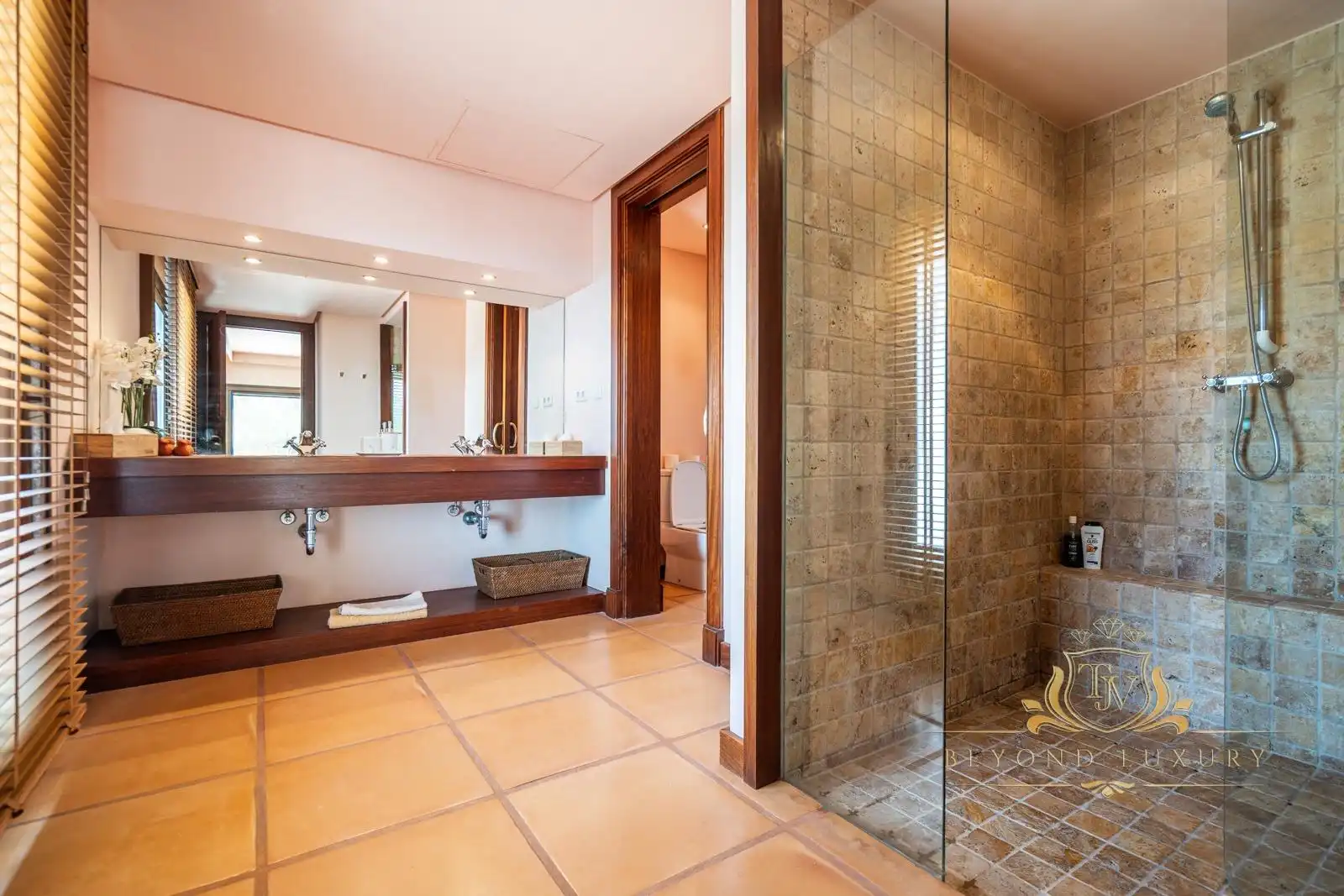 Bathroom of Houses for sale in Eivissa  with Air Conditioner, Private garden and Terrace